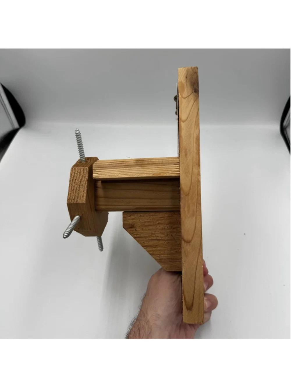 Songbird Cedar Spin-A-Cob Squirrel Corn Holder Bird Feeder Cedar Wood USA